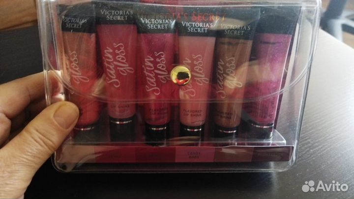 Блеск для губ Victoria's Secret