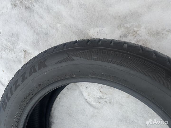 Bridgestone Blizzak Spike-02 235/55 R19 101T