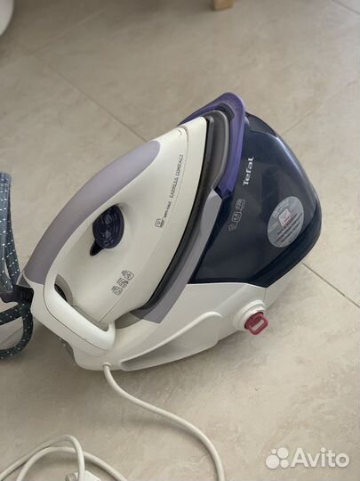 Утюг с парогенератором Tefal