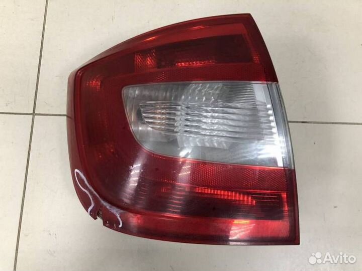 Фонарь задний левый Skoda Rapid 2012-2020
