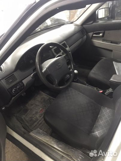 Priora 2010 год в разборе