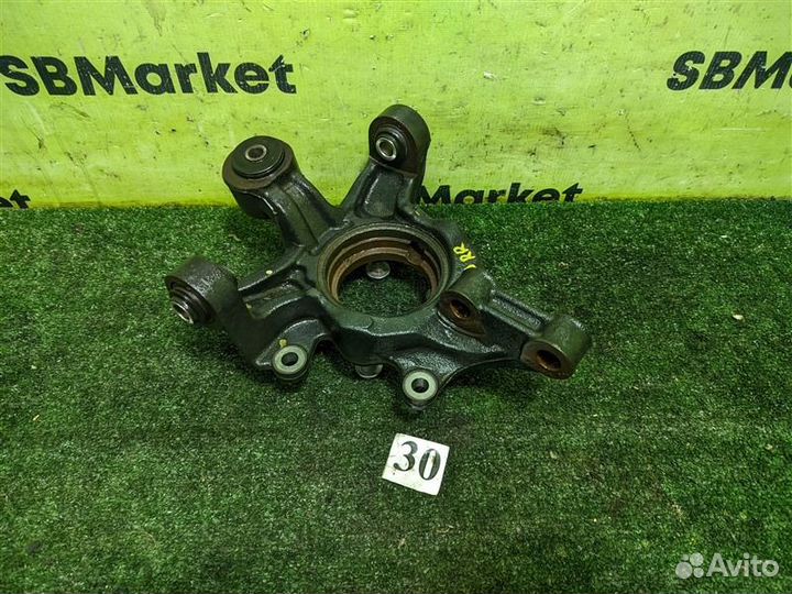 Цапфа задняя правая Toyota Harrier GSU35 2GR-FE