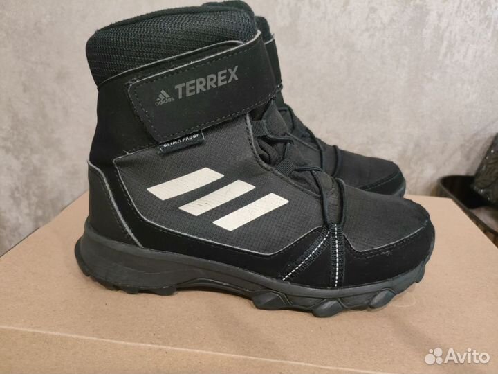 Кроссовки зимние Adidas terrex 31 р-р