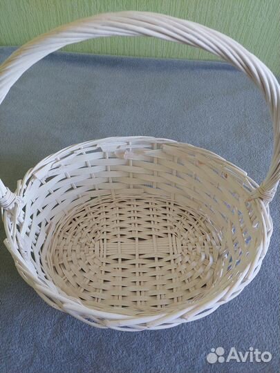 Корзина плетеная.Новая