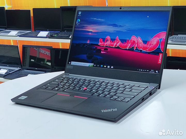 Lenovo thinkpad 14''IPS i5 10210u 16Gb SSD 512Gb