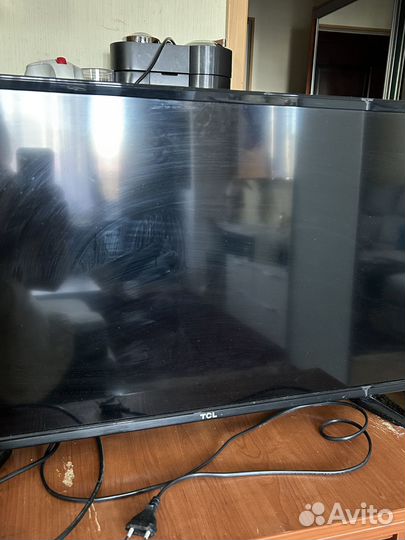 Жидкокристаллический цветной телевизор TCL