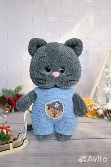 Вязаные игрушки котёнок