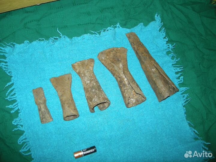 Мотыги старинные XII век коловый сошник