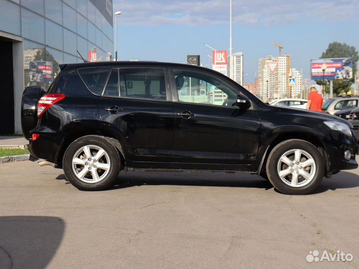 Toyota RAV4 2.0 CVT, 2011, 242 500 км