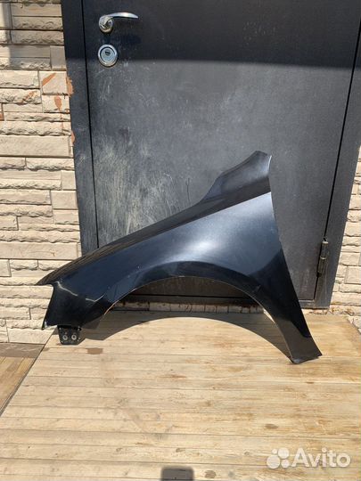 Крыло левое jetta 6