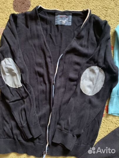 Пуловеры и жилетка д/мальчика - пакетом