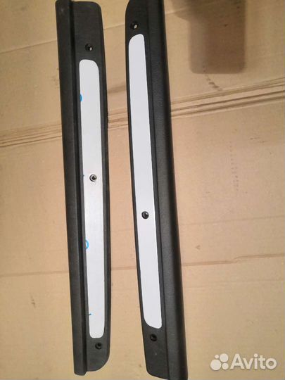 Накладки на пороги Тагер Ssang young korando