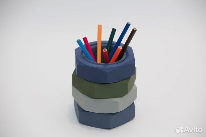 Эксклюзивный органайзер в виде болта и гаек