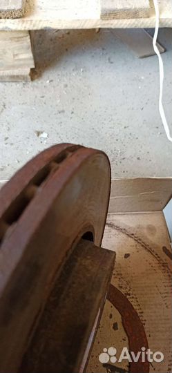 Передние тормозные диски Largus