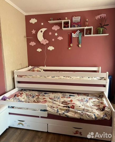 Кровать для двоих детей с ящиками