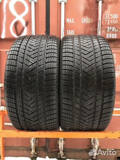 Pirelli Scorpion Winter 305/35 R21