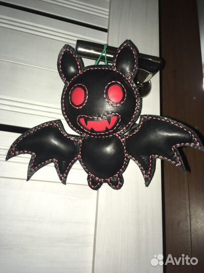 Летучая мышь игрушка