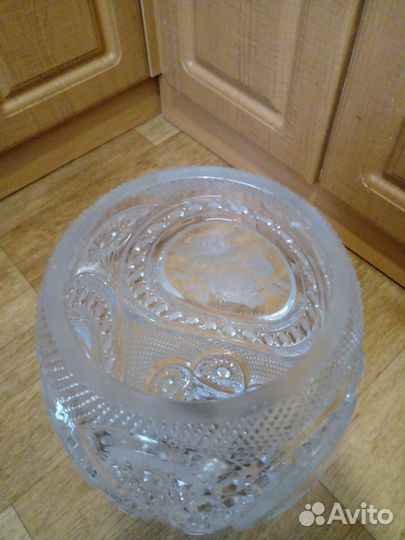 Хрустальная ваза большая