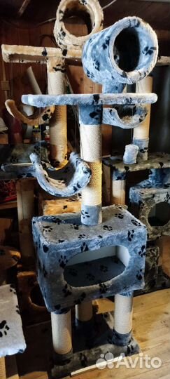 Домик для кошки с когтеточками. Новая