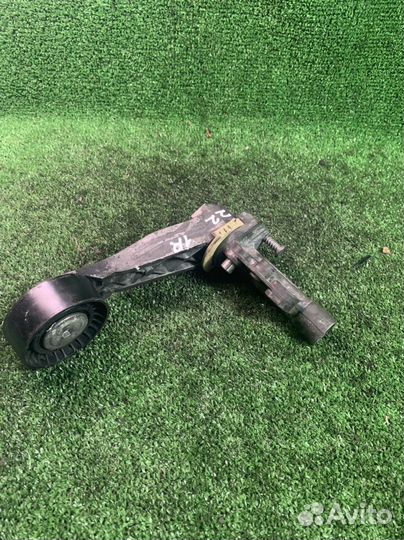 Натяжитель Peugeot 308