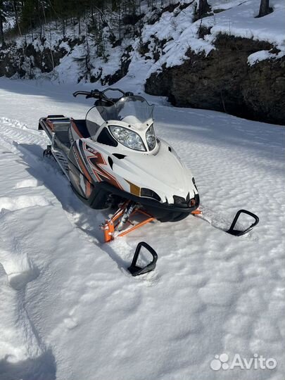 Продам снегоход Arctic cat m 1000