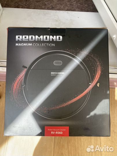 Робот пылесос redmond rv r560