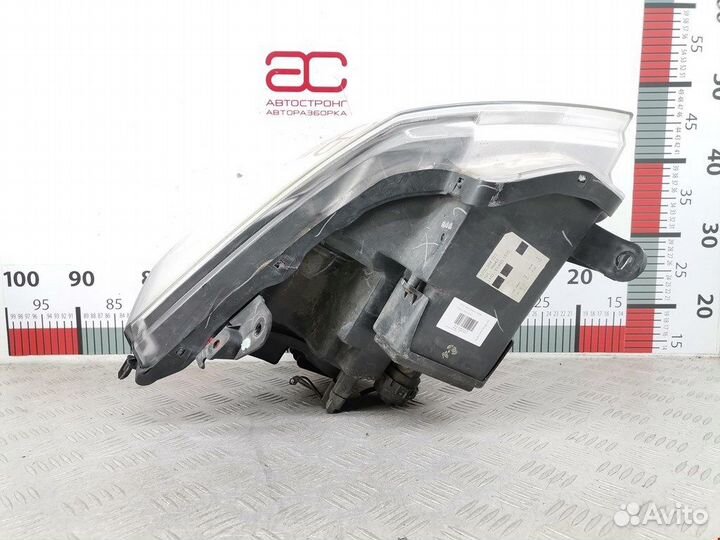 Фара передняя для Renault Vel Satis 8200384023