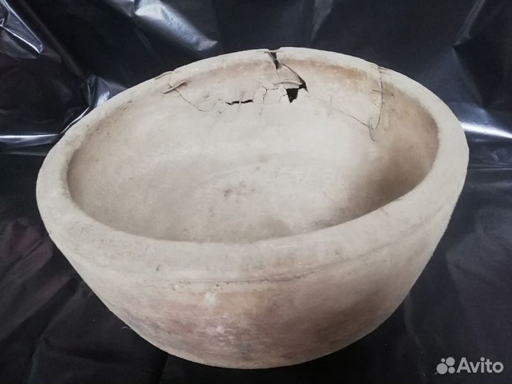Старинная антикварная чаша долбленка дерево