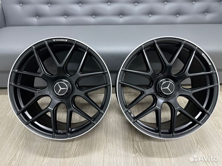 Диски черные матовые AMG Style на Mercedes R19