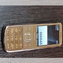 Nokia 6700 classic Gold Edition