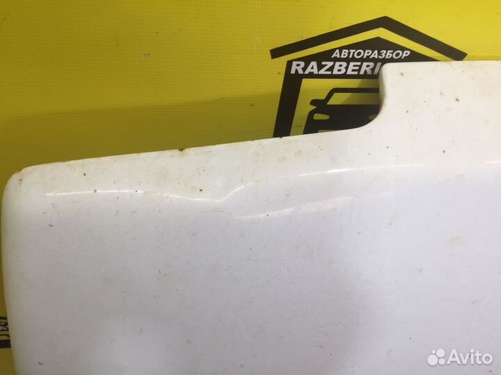 Капот на оку