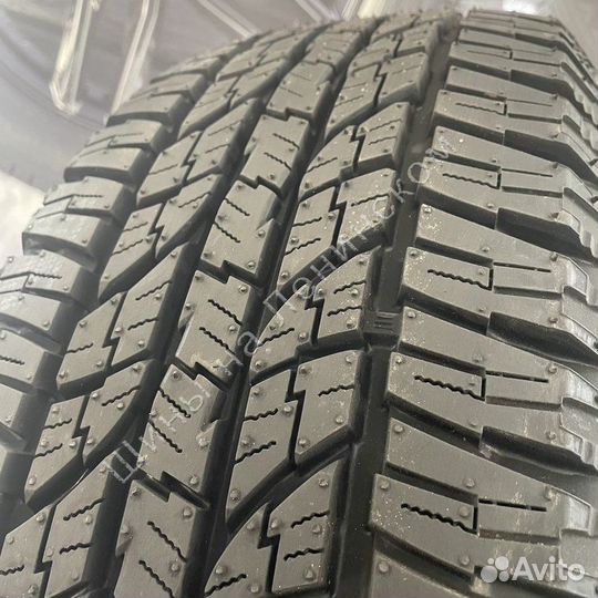 Yokohama Geolandar A/T G015 235/70 R16 106H