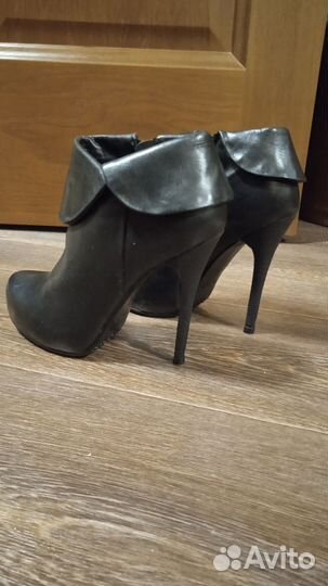 Осенние полусапожки 36 размер