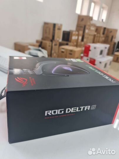 Игровые наушники asus ROG Delta S 7.1 черный