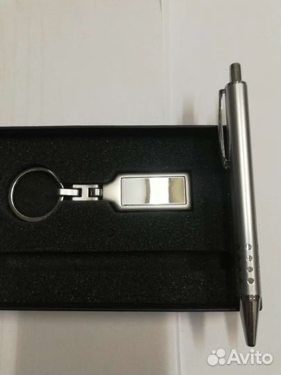 Ручка в подарочной коробке. Набор ручка и карандаш