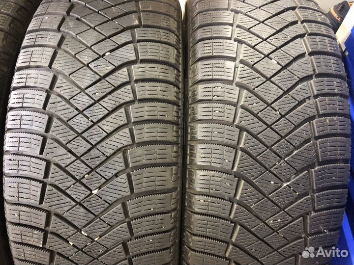 Pirelli Ice Zero FR 235/55 R19 105H