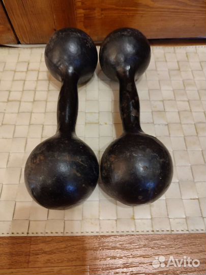 Гантели по 12 кг. Гири 16:24:32кг