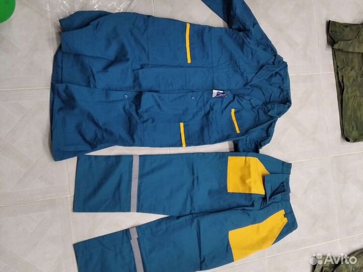 Костюм женский