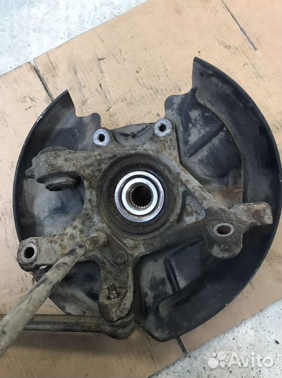 Ступица задняя левая Мерседес W124(1015)