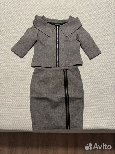 Костюм юбка и жакет