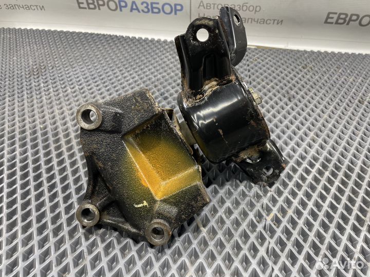 Опора кпп левая Hyundai, Kia Solaris 2010-2017, RIO 2011-2017