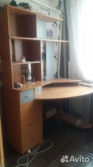 Компьютерный стол