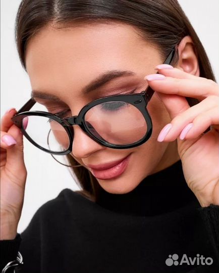 Очки (оправа) пластик. С футляром