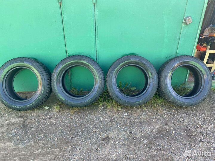 Nitto Therma Spike 265/60 R18 114T