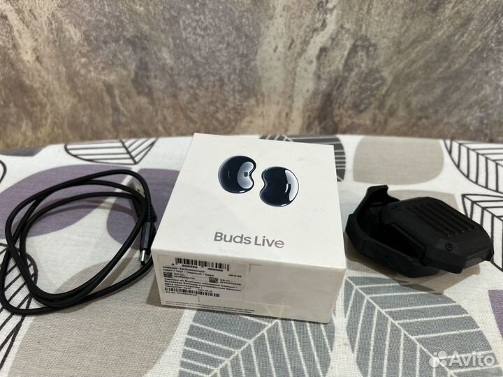 Наушники Samsung galaxy buds live