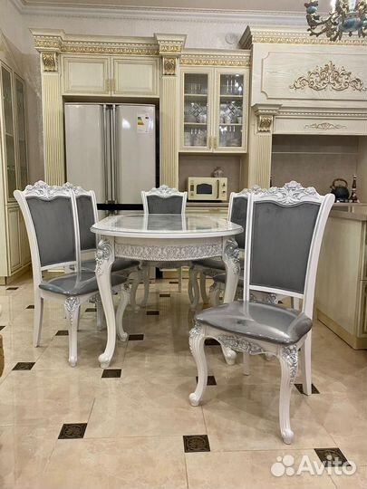 Стол и Стулья