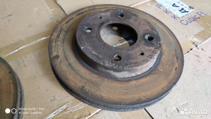 Тормозные диски передние Mitsubishi Galant e33a