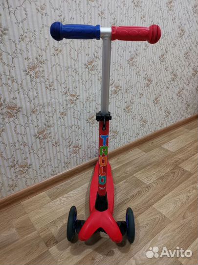 Самокат Trolo Mini Up