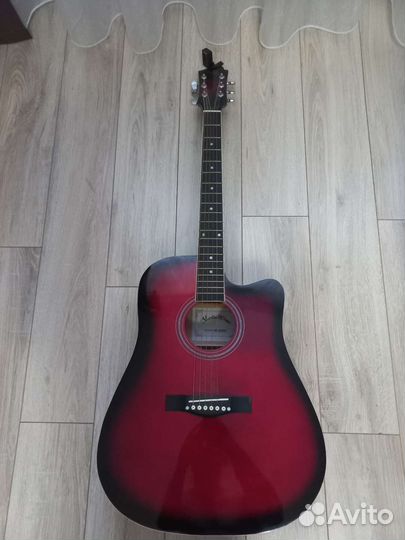 Акустическая гитара