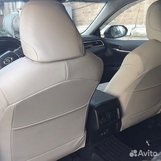 Чехлы на Toyota Camry 70